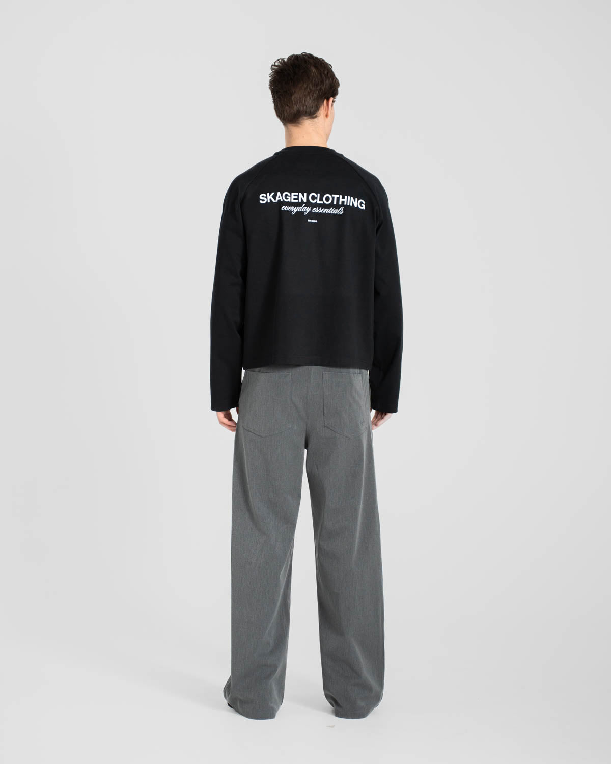 Everyday Essential Raglan Longsleeve Black